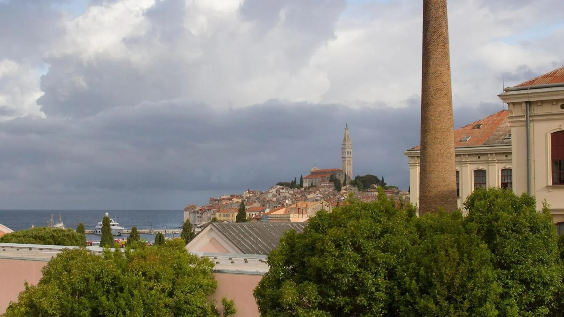 Scenic Rovinj Apartment With Balcony - Two Bedroom Apartment With Balcony